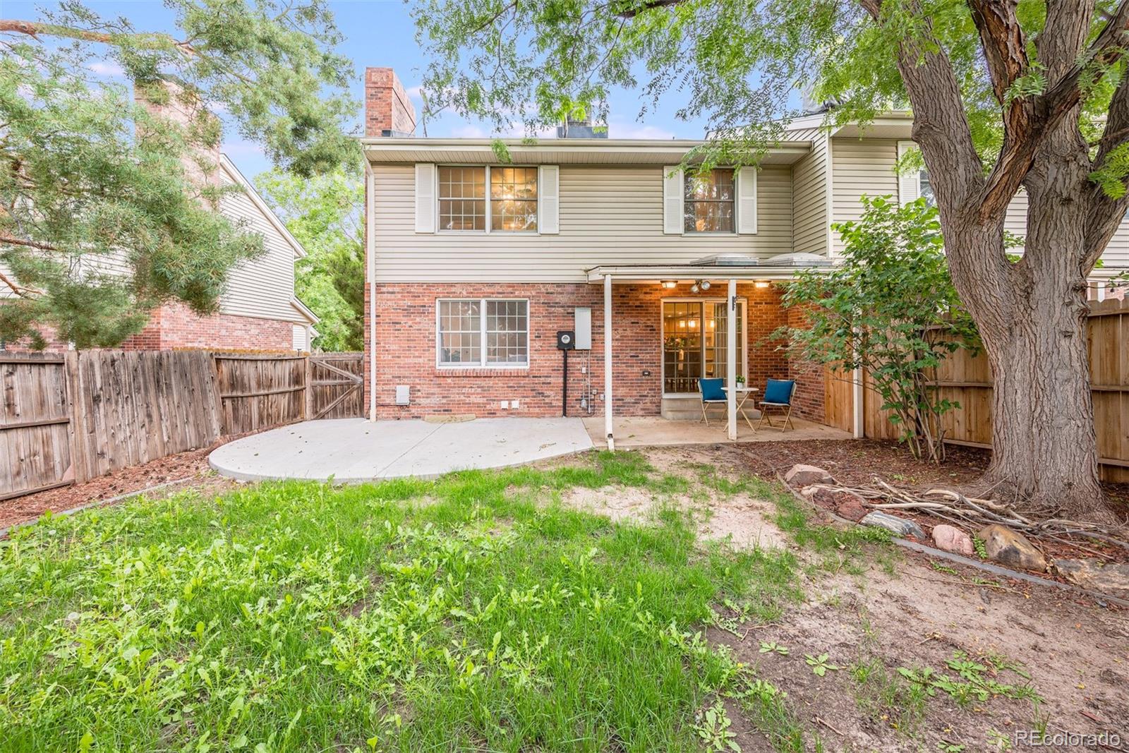 1217 S Carson Way