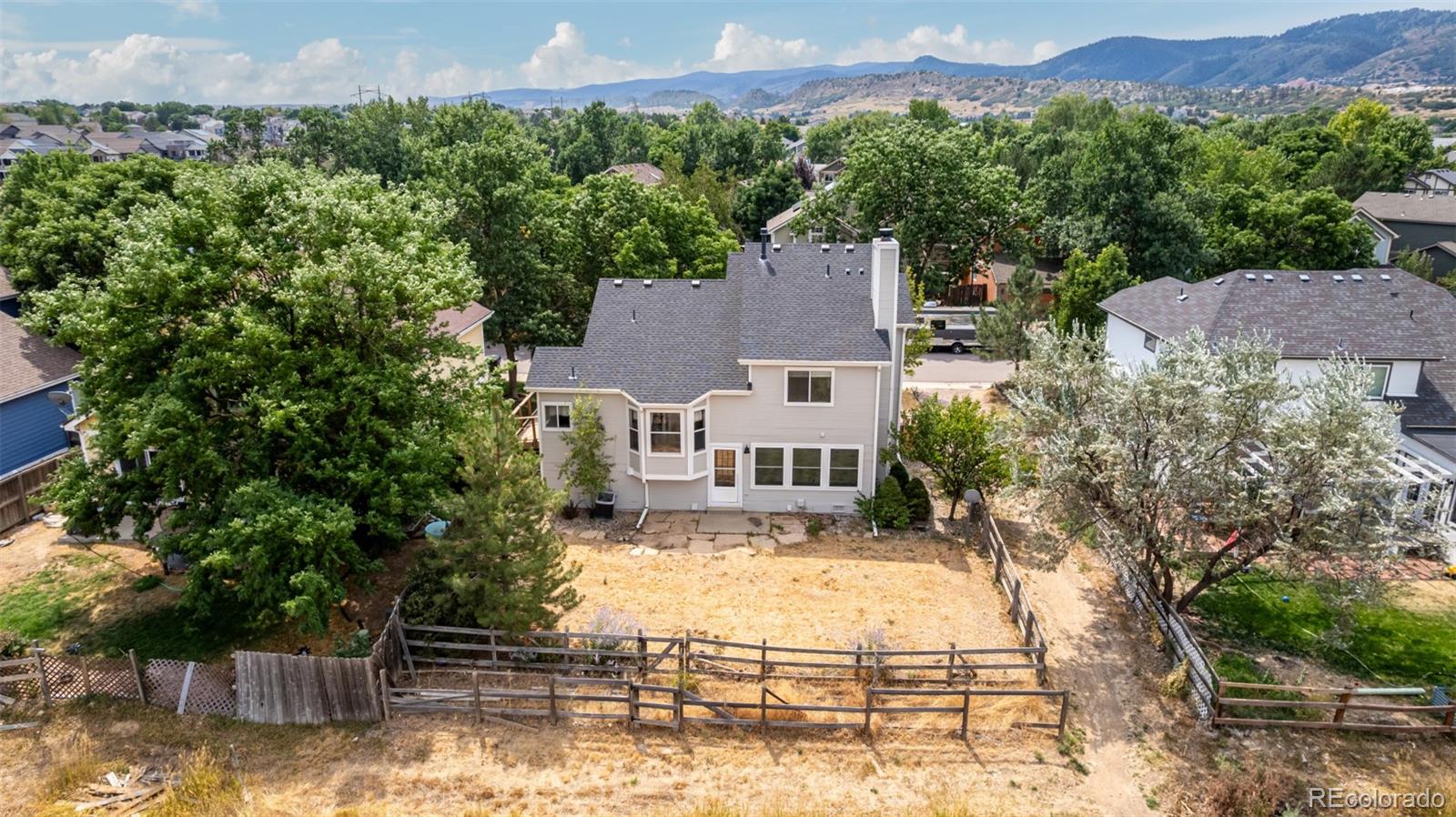 10059 Silvercliff Lane