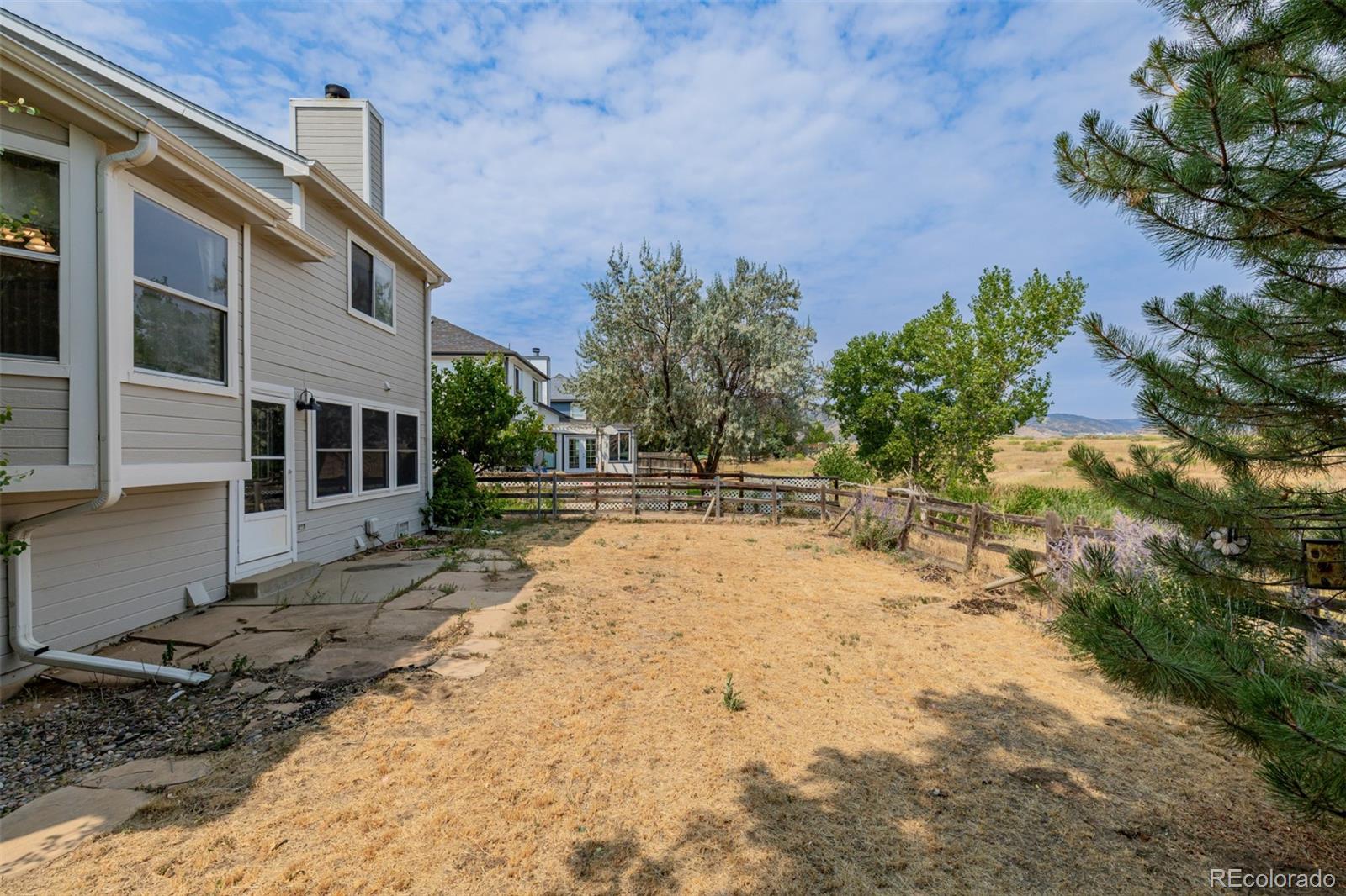 10059 Silvercliff Lane