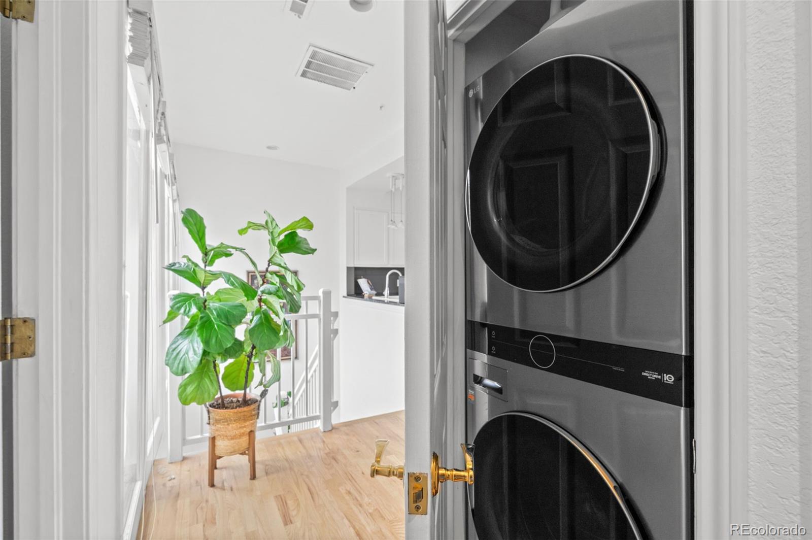 3650 E Ellsworth Avenue