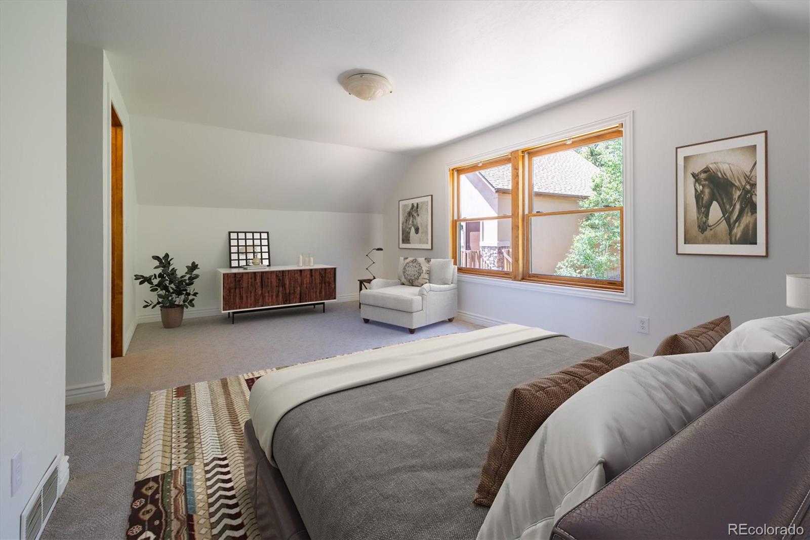 33901 Skyline Drive