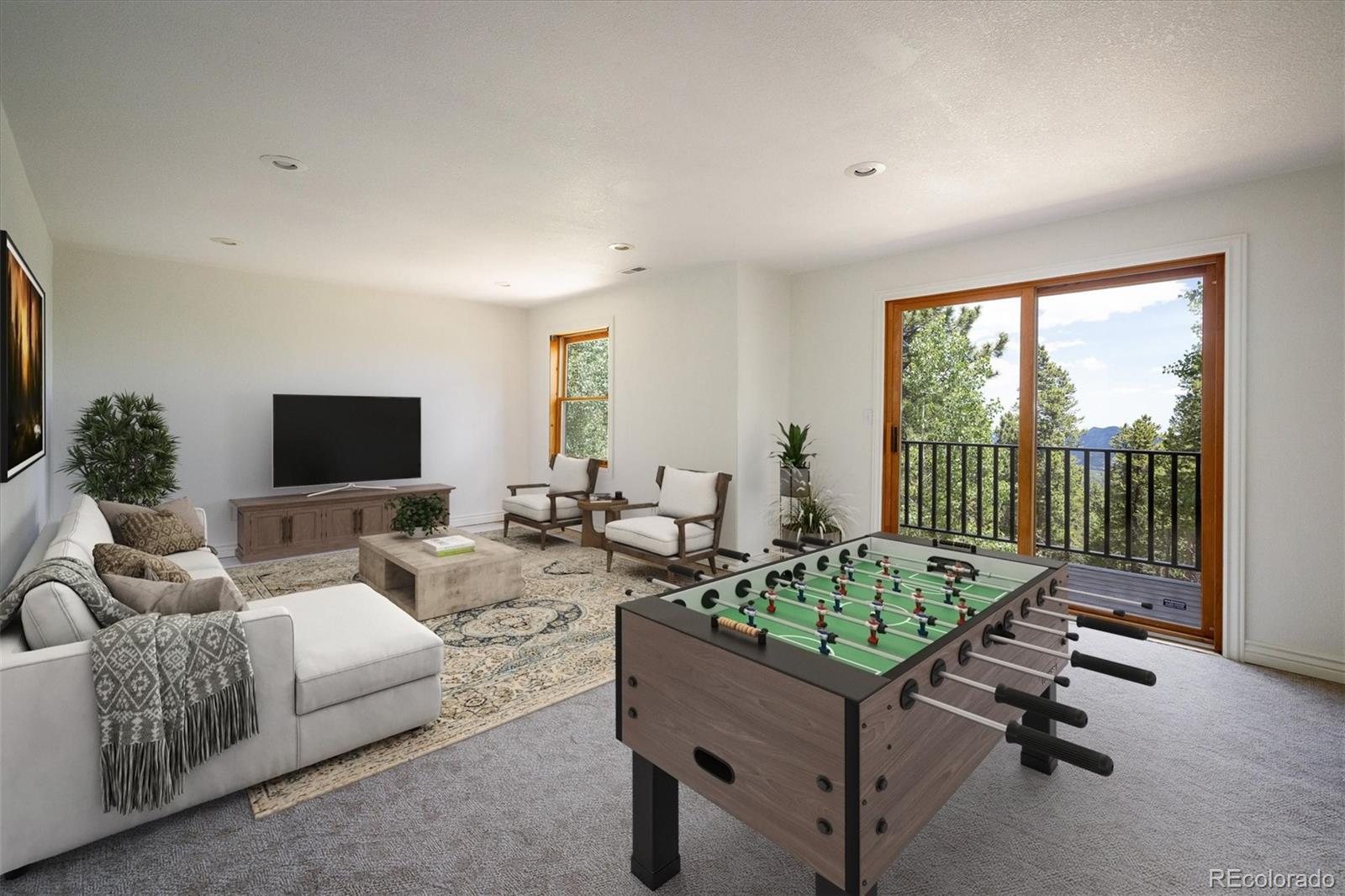 33901 Skyline Drive