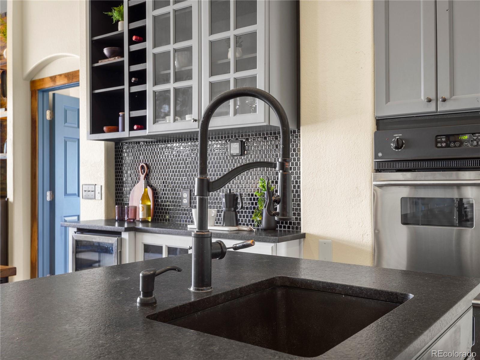 5359 Balsam Street Unit: 201