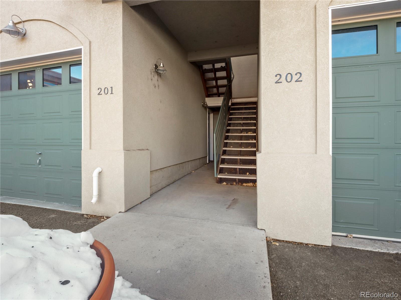 5359 Balsam Street Unit: 201