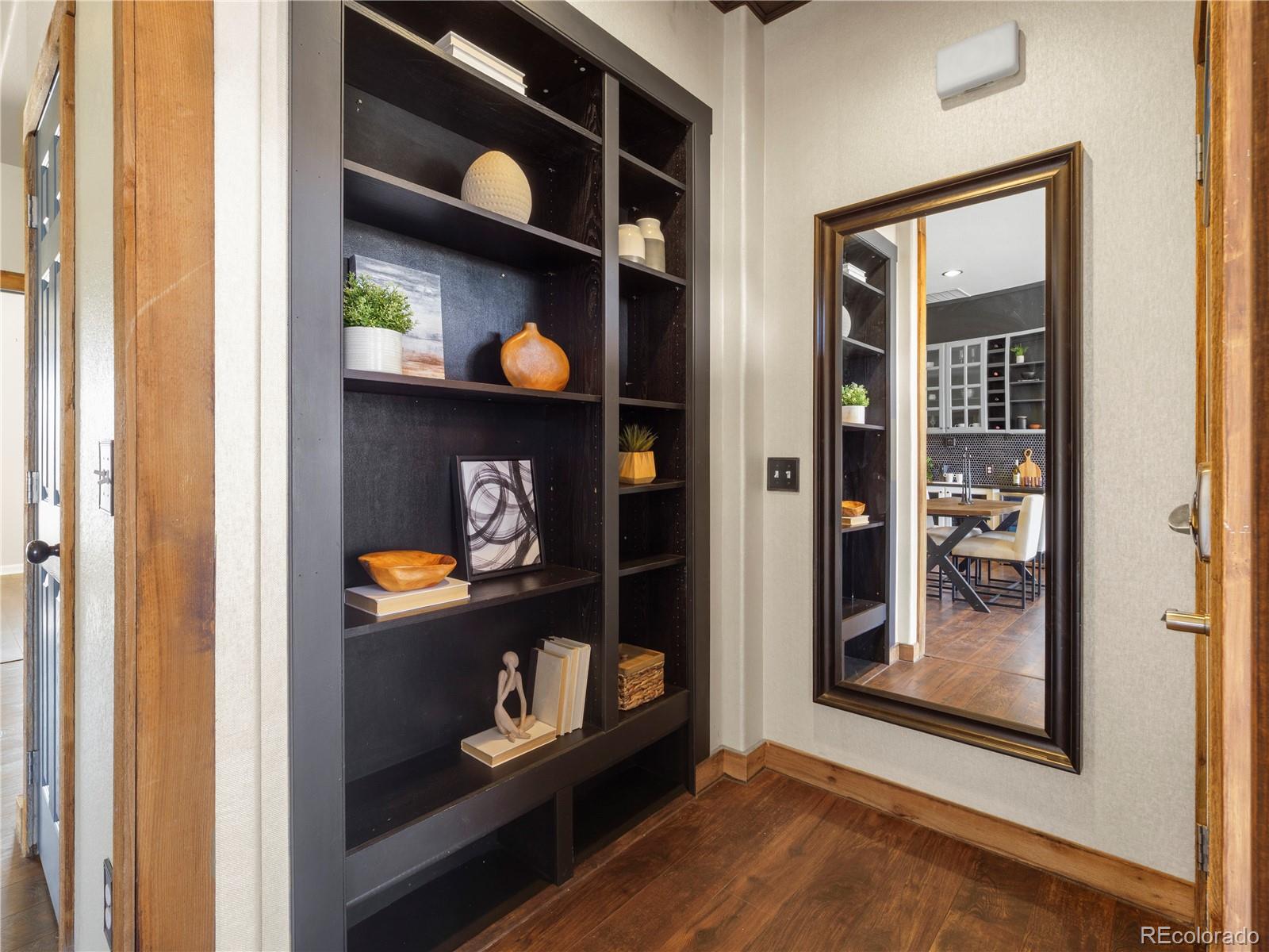 5359 Balsam Street Unit: 201