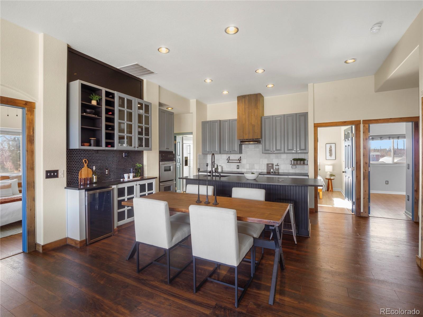 5359 Balsam Street Unit: 201