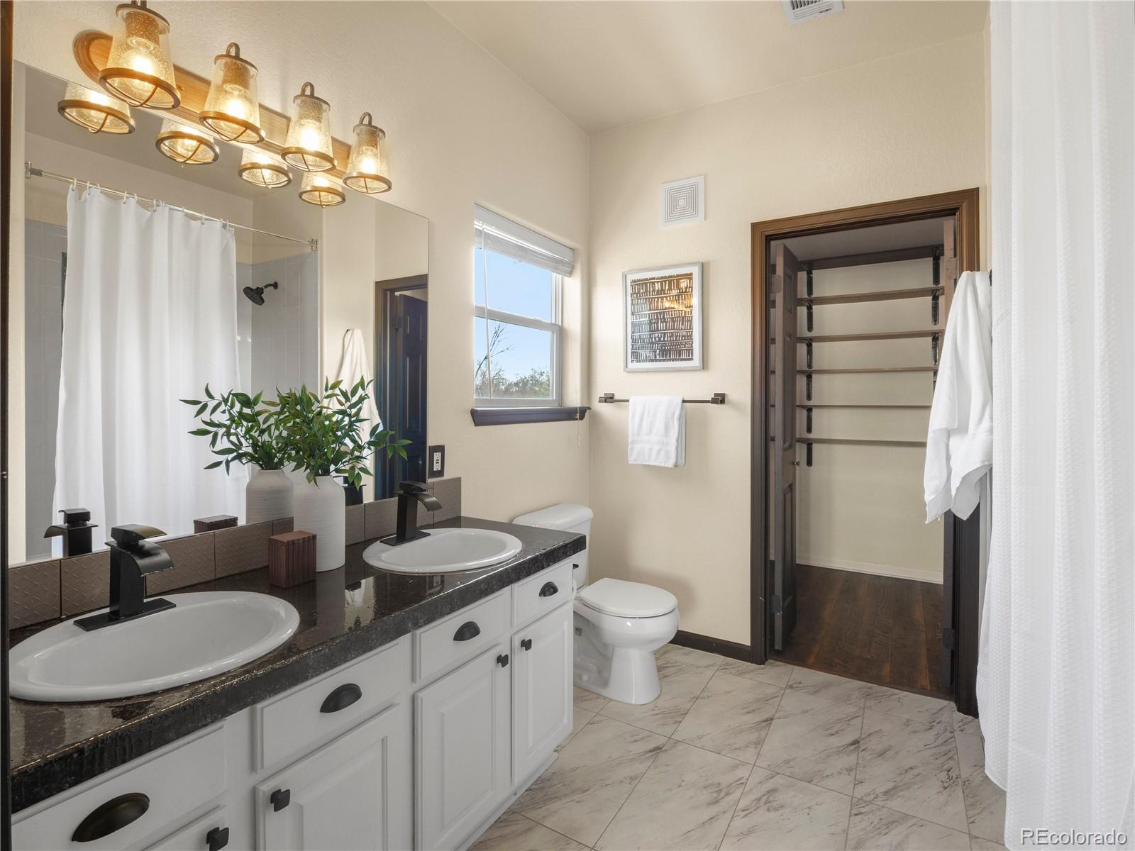 5359 Balsam Street Unit: 201