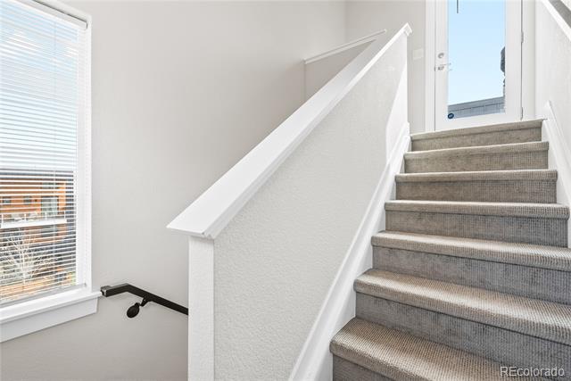 1733 Irving Street Unit: 101