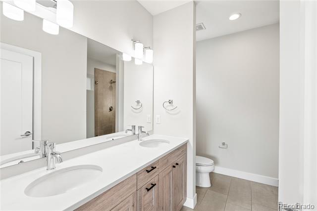 1733 Irving Street Unit: 101