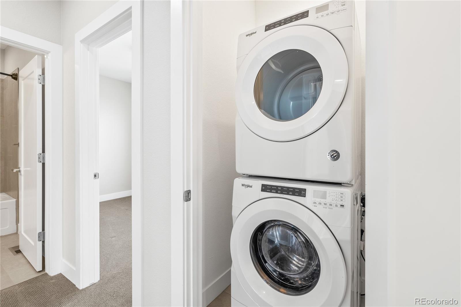 1733 Irving Street Unit: 101