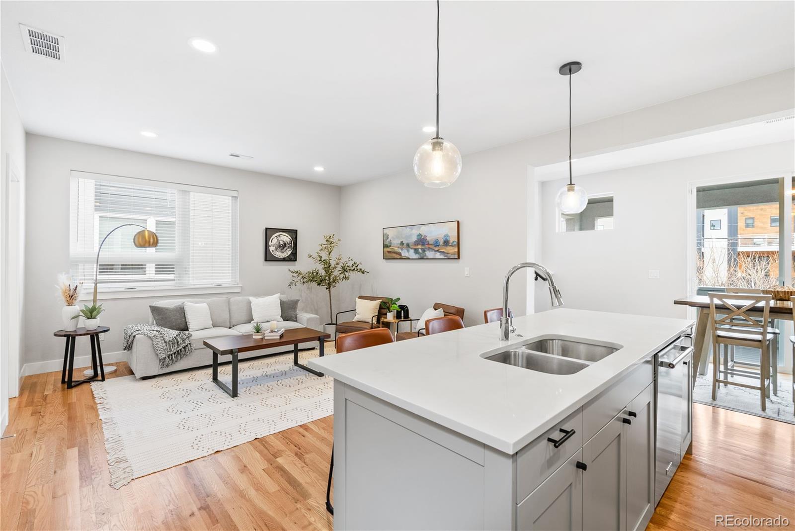 1733 Irving Street Unit: 101