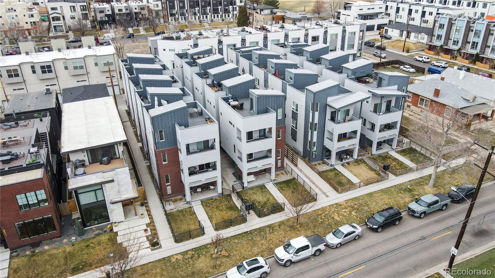 1733 Irving Street Unit: 101