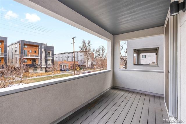1733 Irving Street Unit: 101