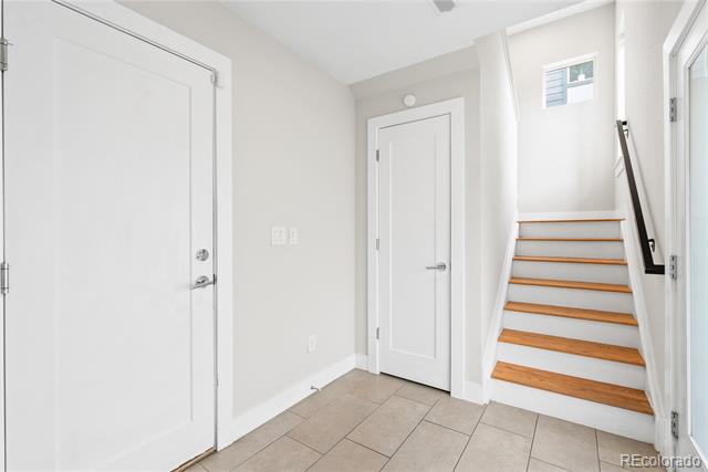 1733 Irving Street Unit: 101