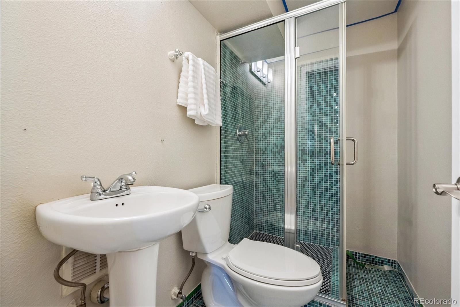 1245 Columbine Street Unit: 101