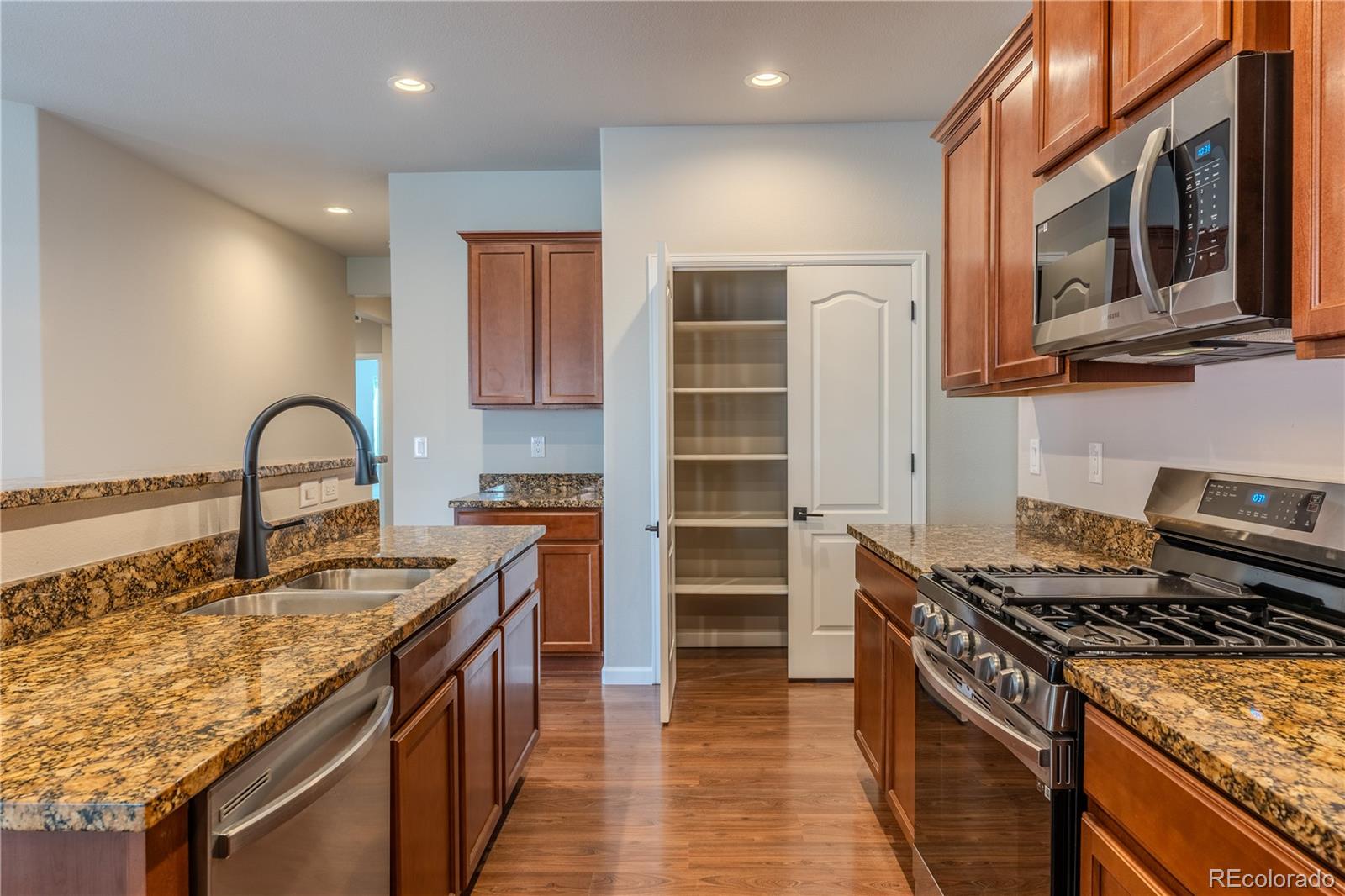 9567 Dahlia Lane