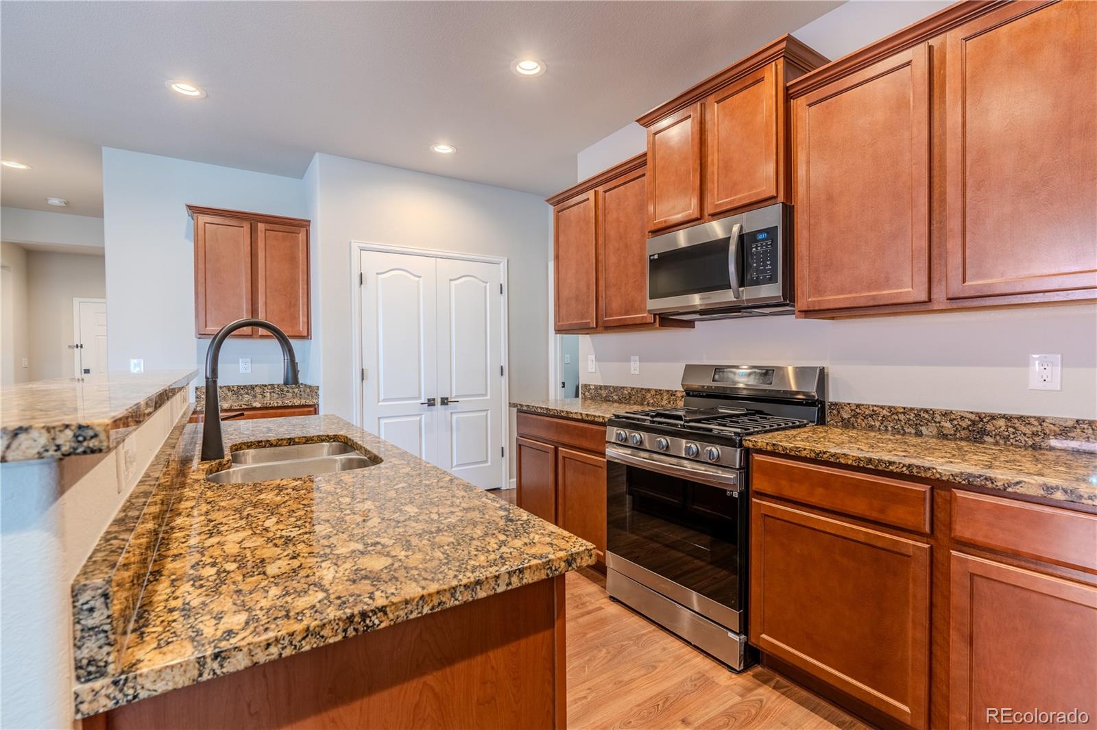 9567 Dahlia Lane