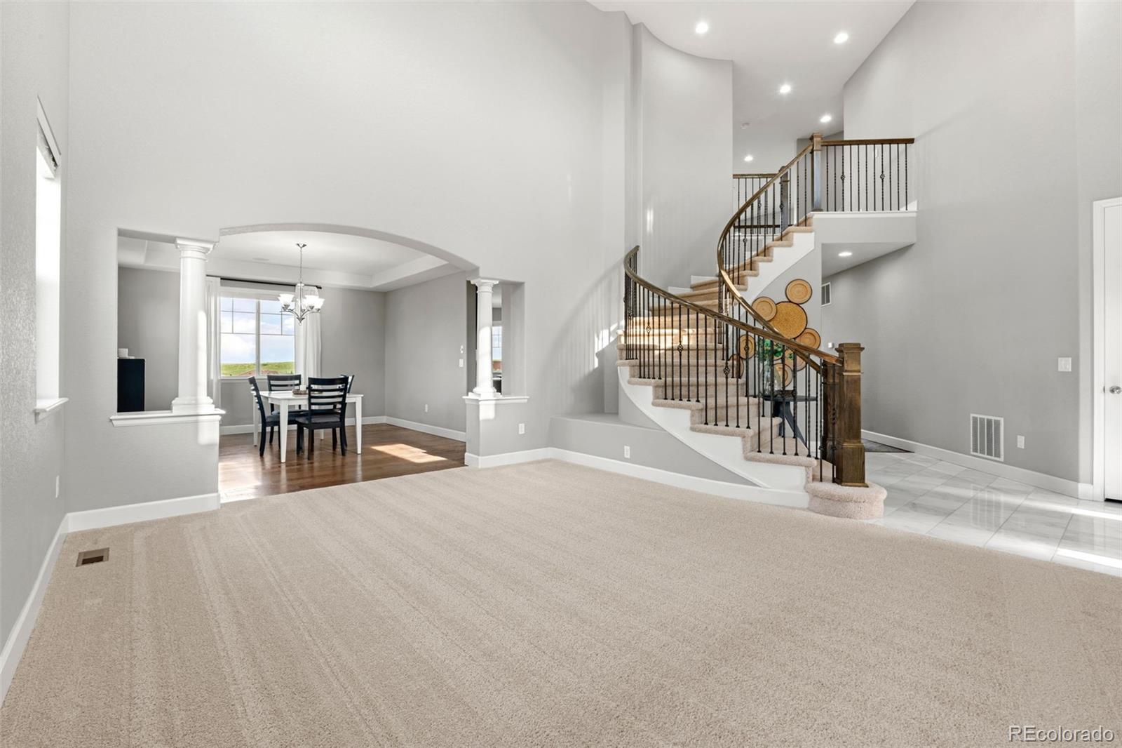 7606 S Valleyhead Court