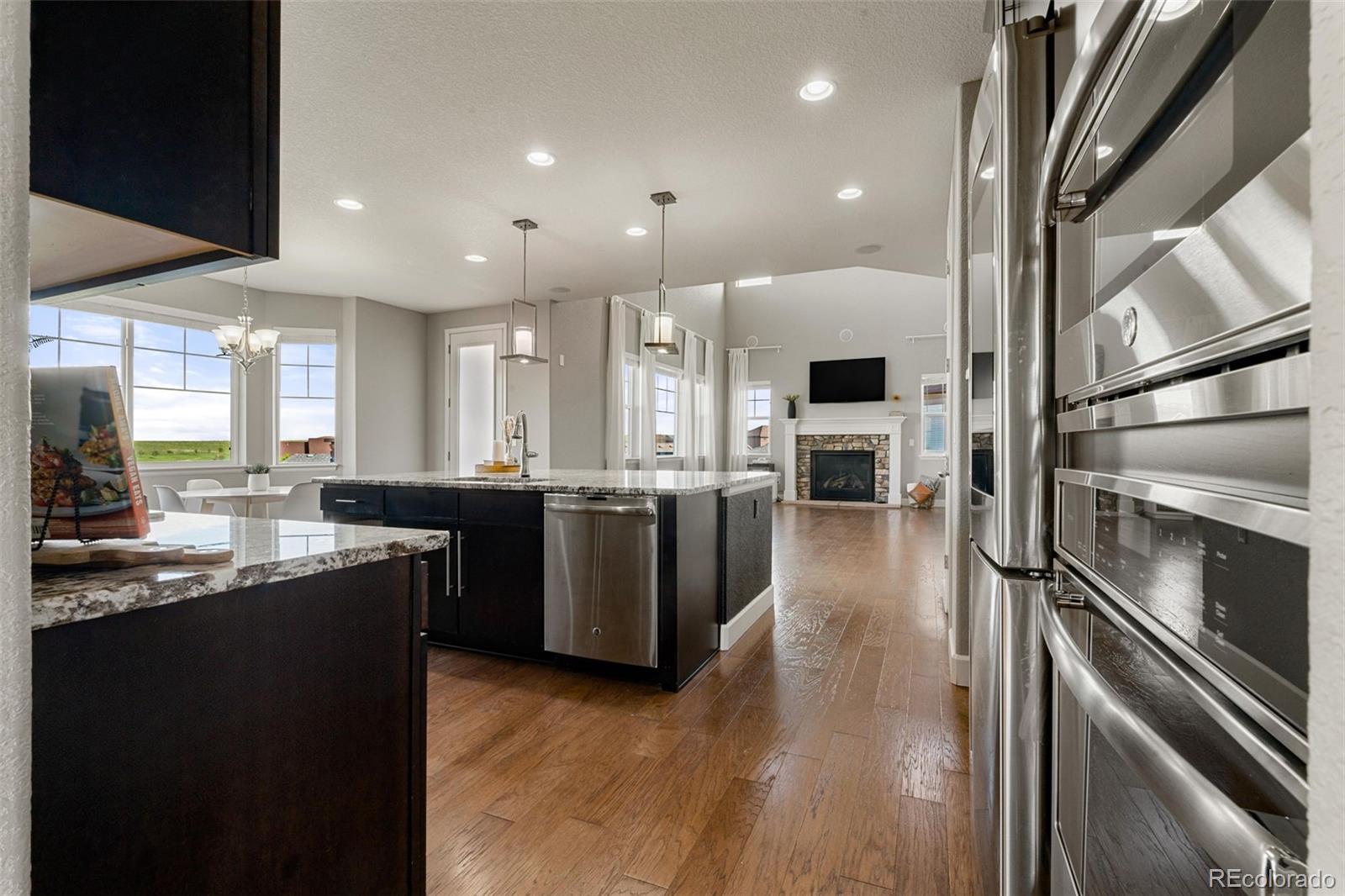 7606 S Valleyhead Court