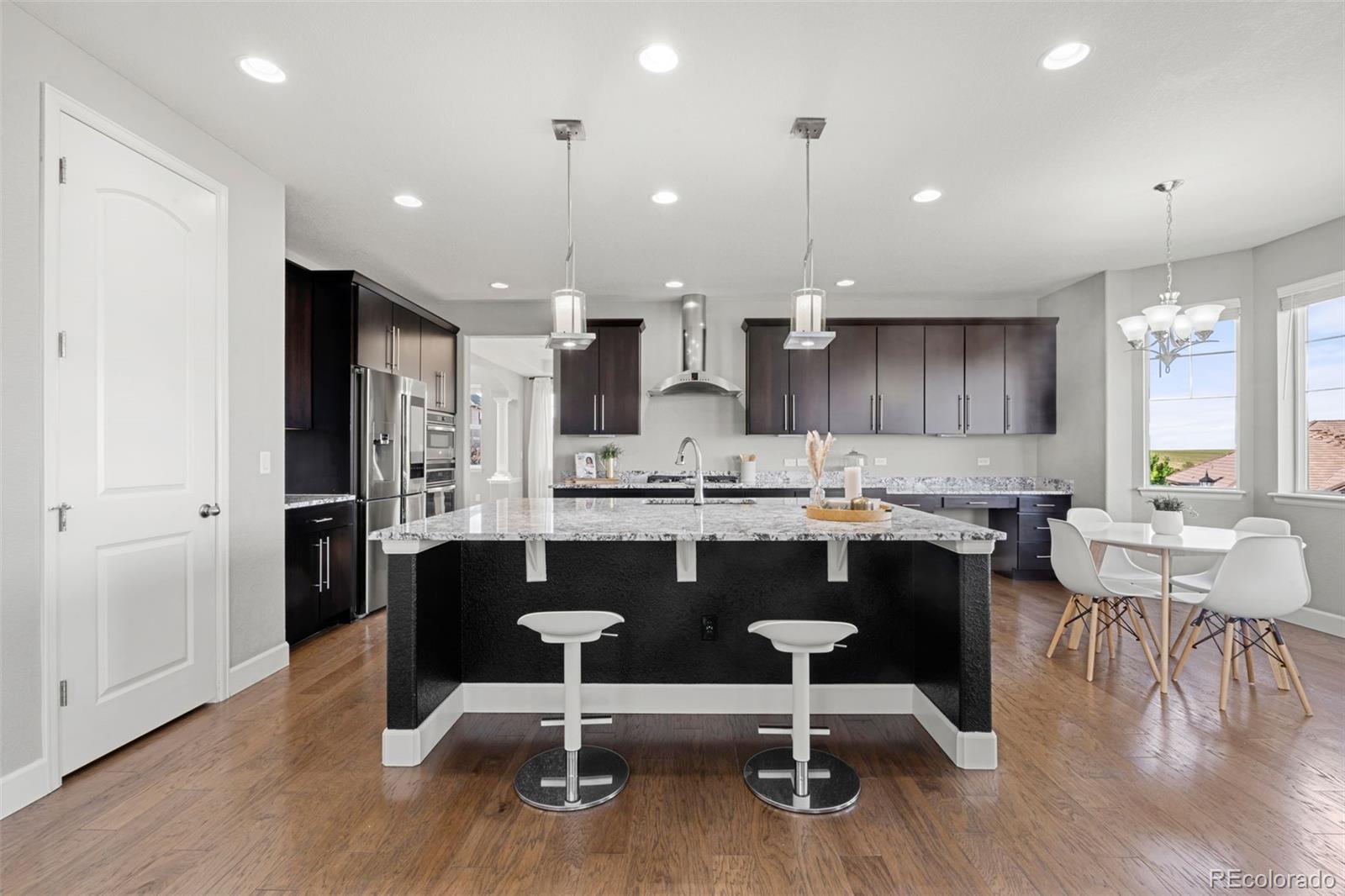 7606 S Valleyhead Court