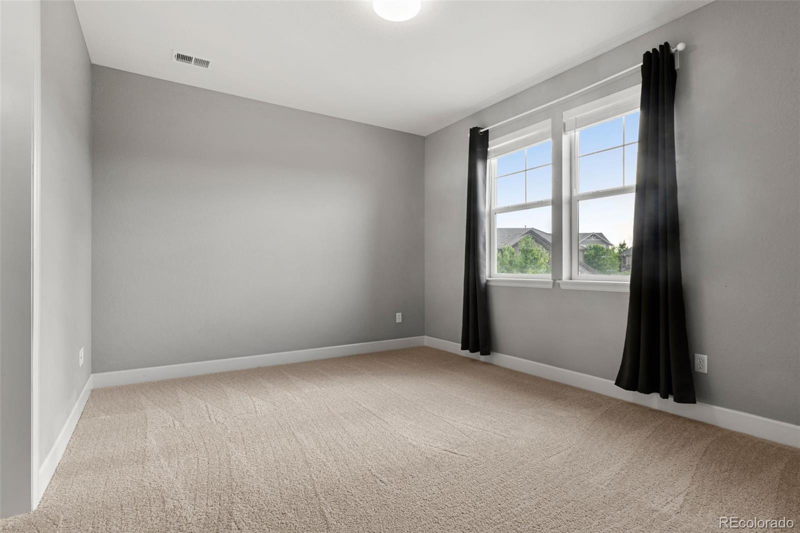 7606 S Valleyhead Court