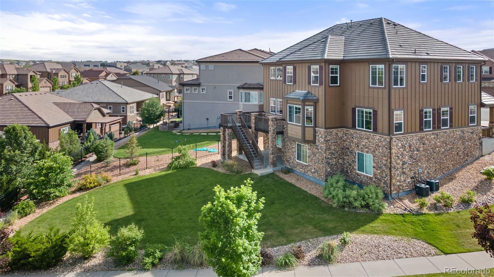 7606 S Valleyhead Court