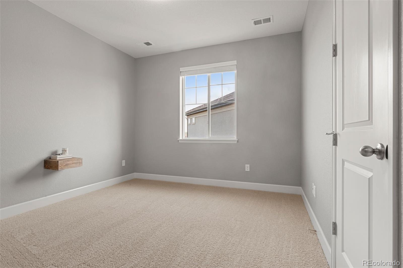 7606 S Valleyhead Court