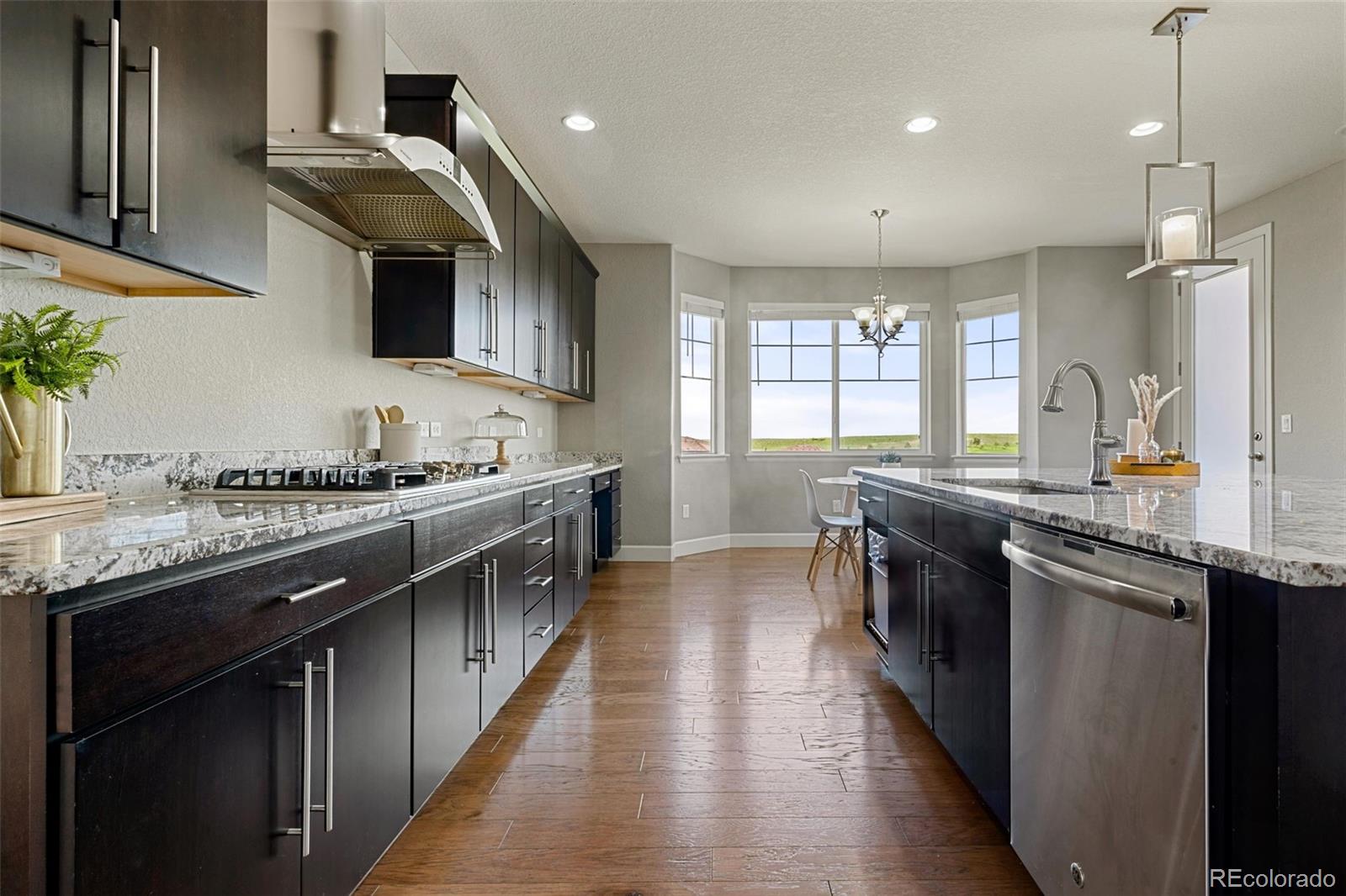 7606 S Valleyhead Court