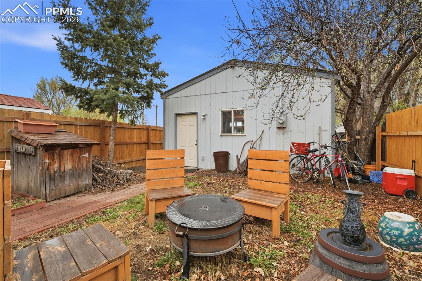 523 W Pikes Peak Avenue