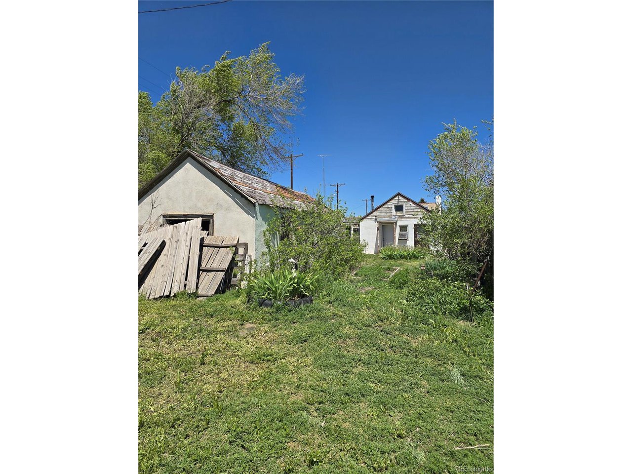 714 Front St