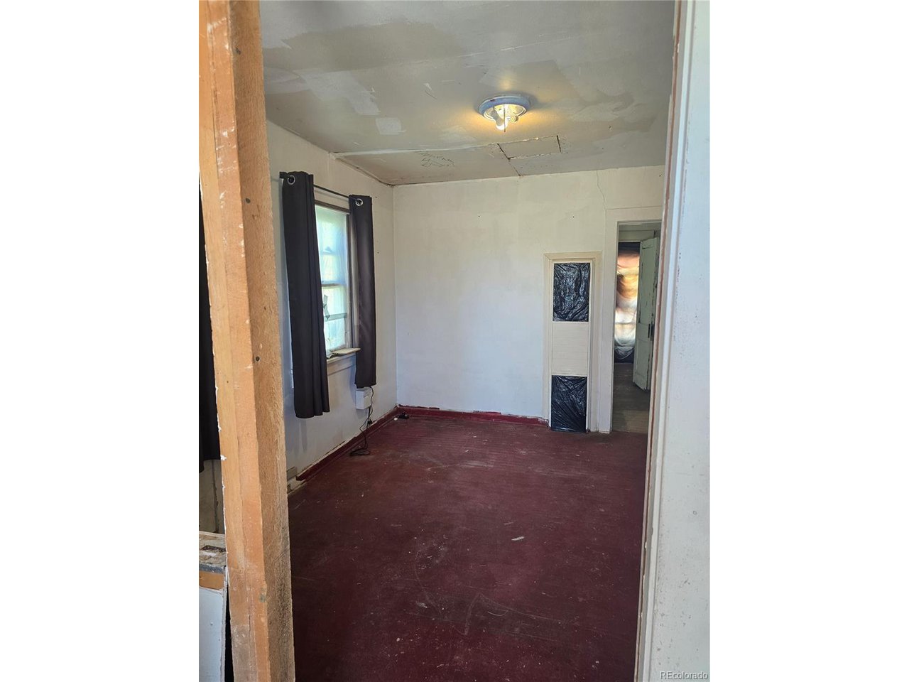 714 Front St