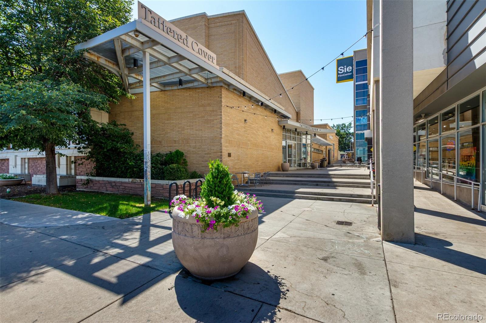 1489 Steele Street Unit: 208