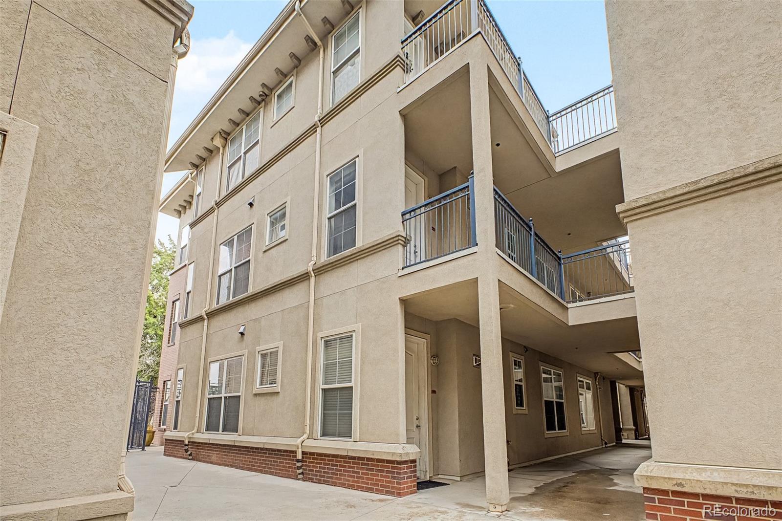 1489 Steele Street Unit: 208