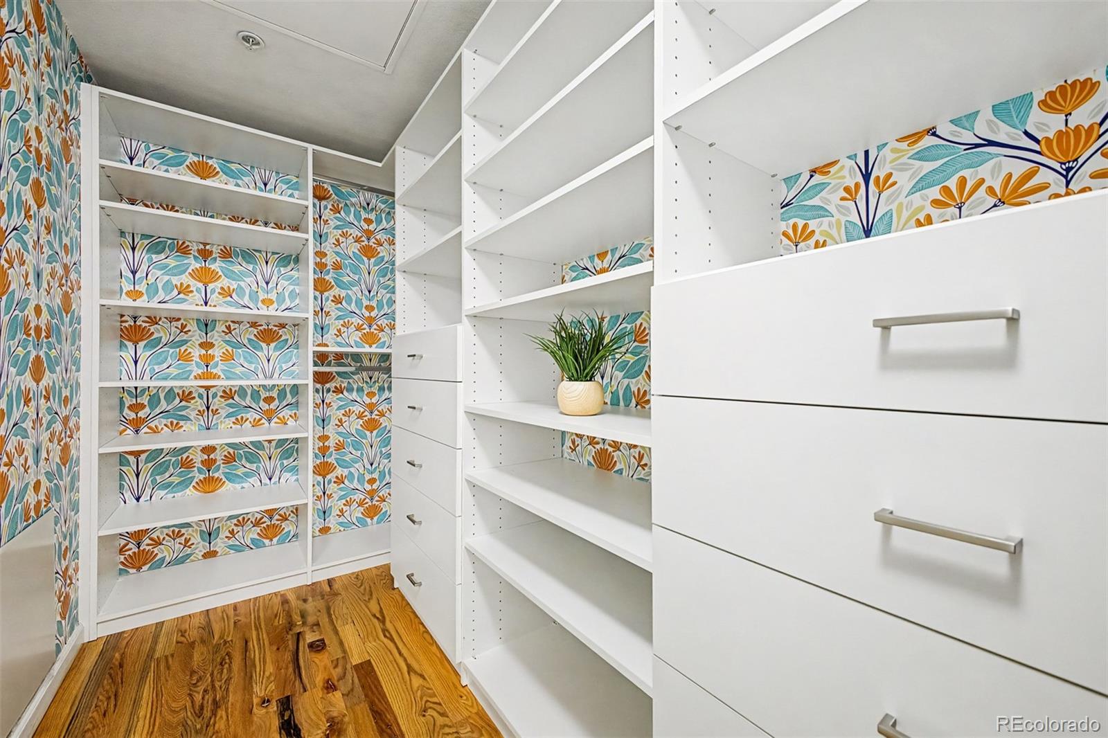 1489 Steele Street Unit: 208