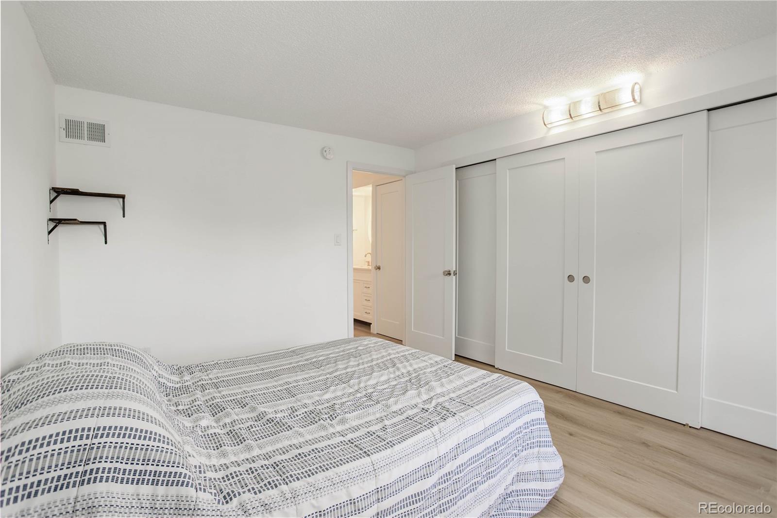 2 Adams Street Unit: 403