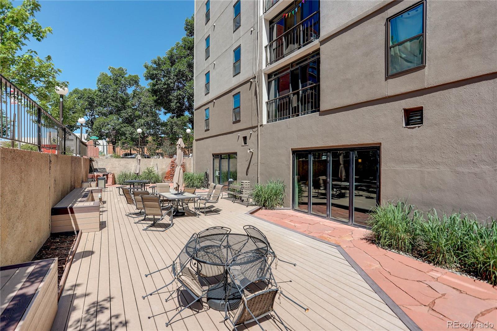 2 Adams Street Unit: 403