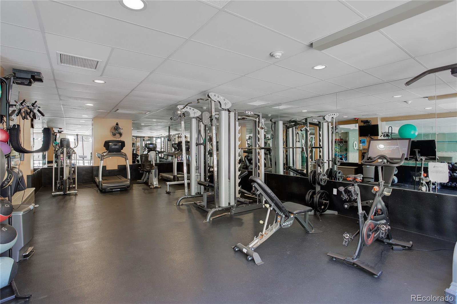 2 Adams Street Unit: 403