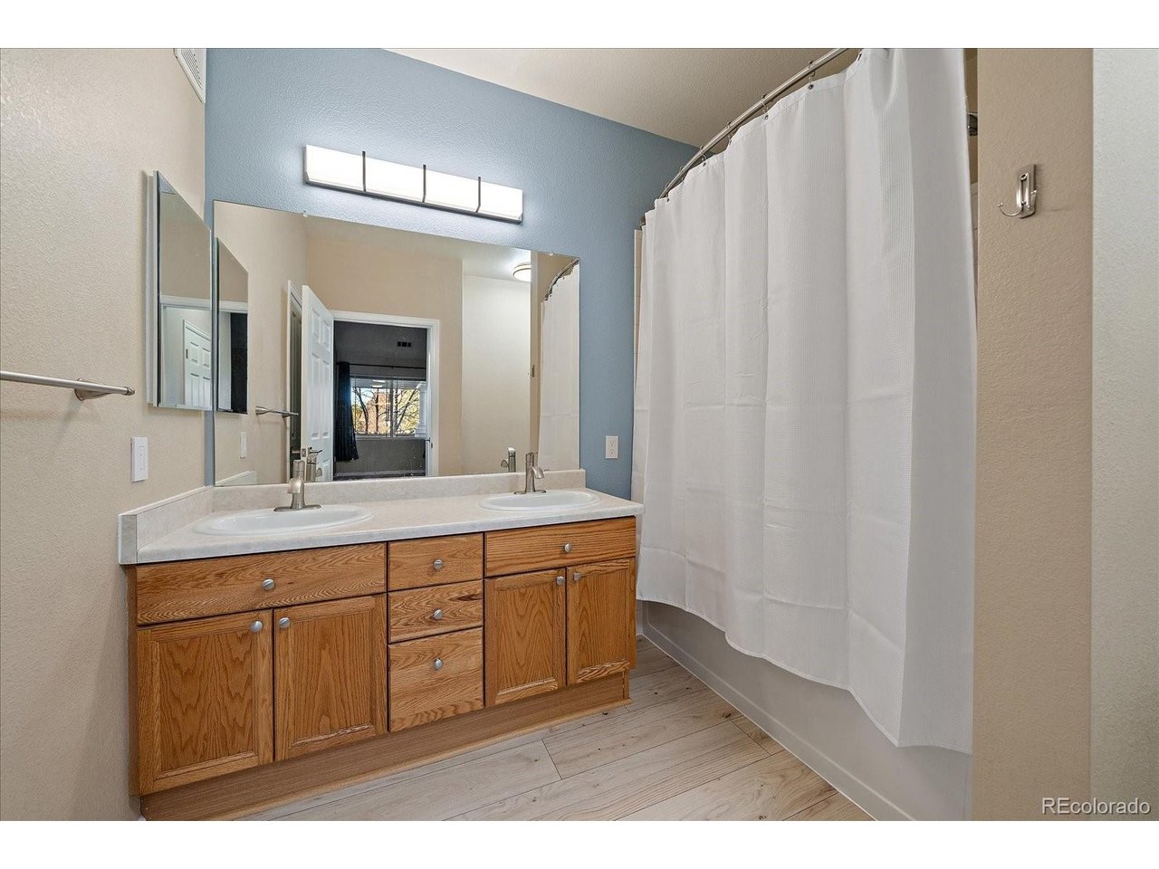 8358 S Independence Cir 202