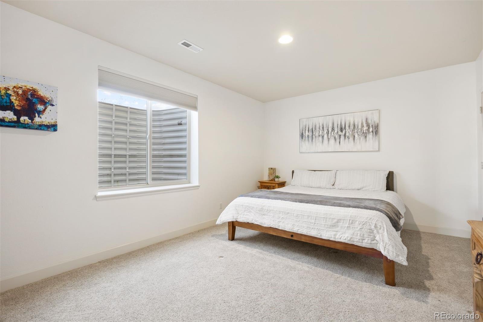 17842 W 83rd Place
