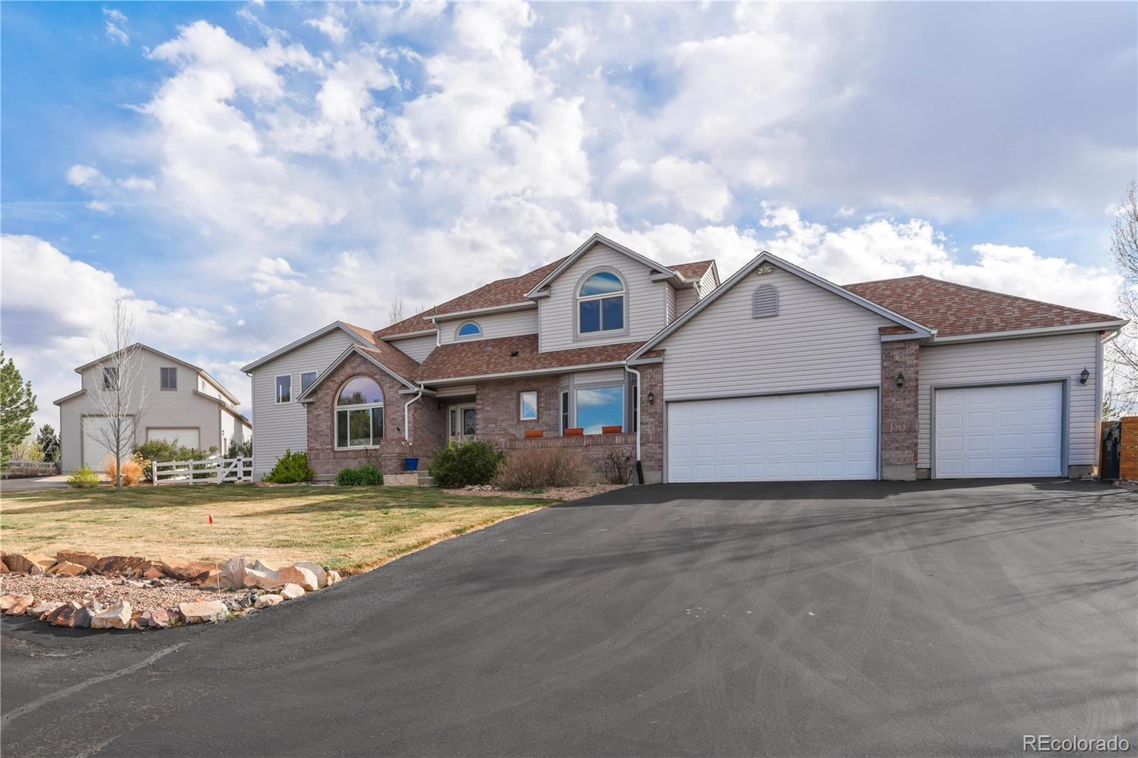 14871 Mariposa Court