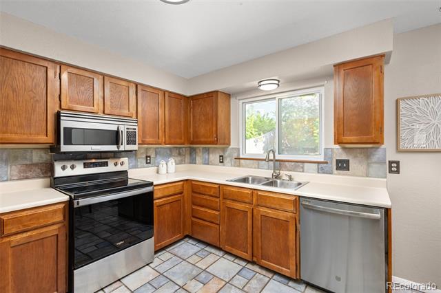 3238 W 11th Avenue Place