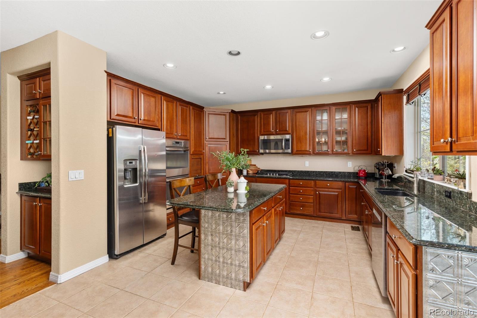 706 Ridgemont Circle