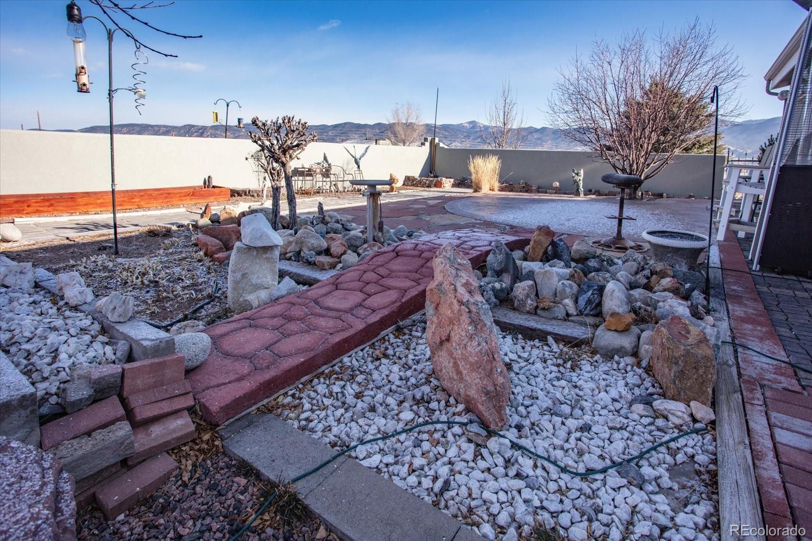 7620 Meadowlark Drive