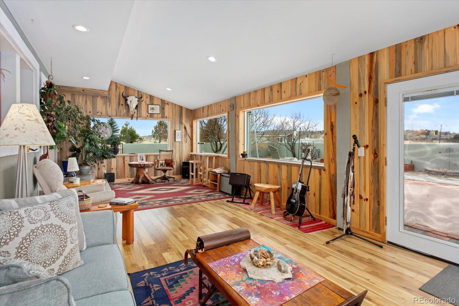 7620 Meadowlark Drive