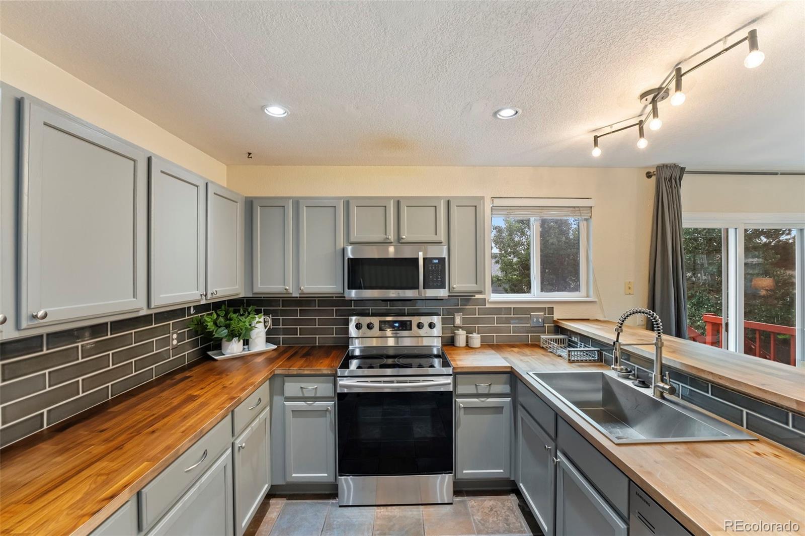 5455 Geode Lane