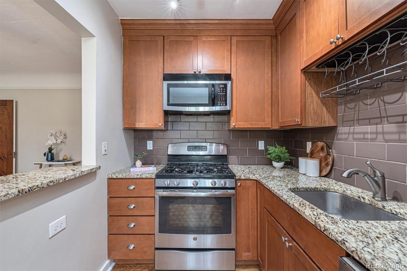 2533 E 11th Avenue Unit: 104