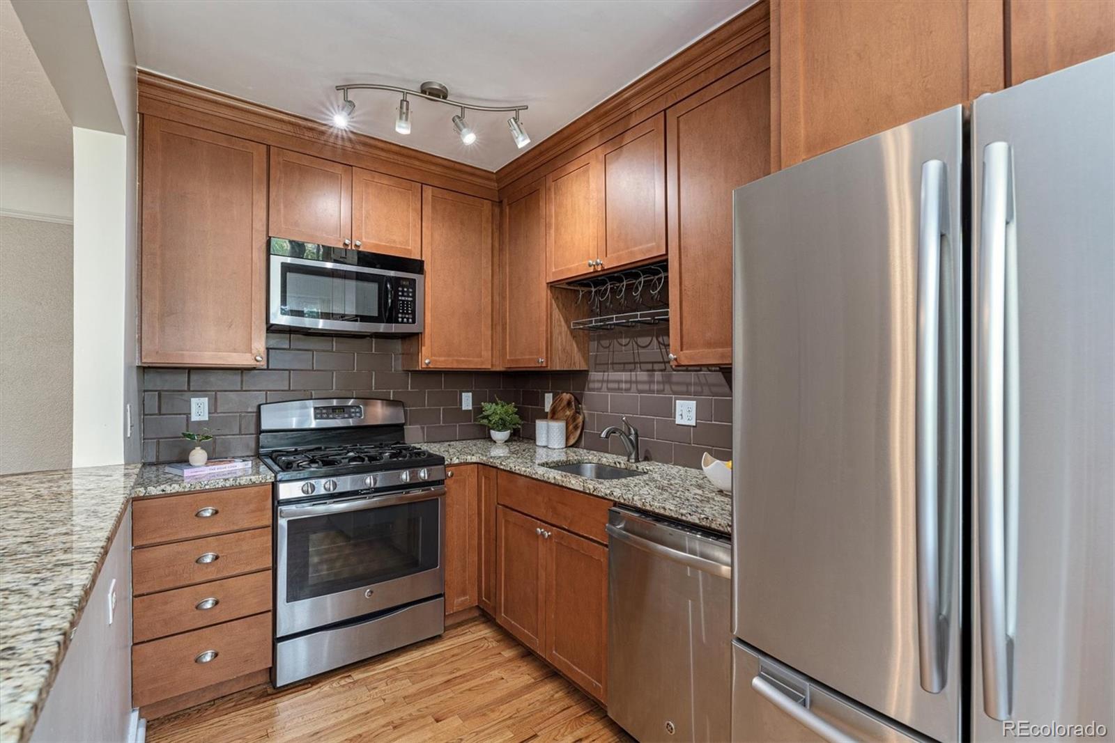 2533 E 11th Avenue Unit: 104