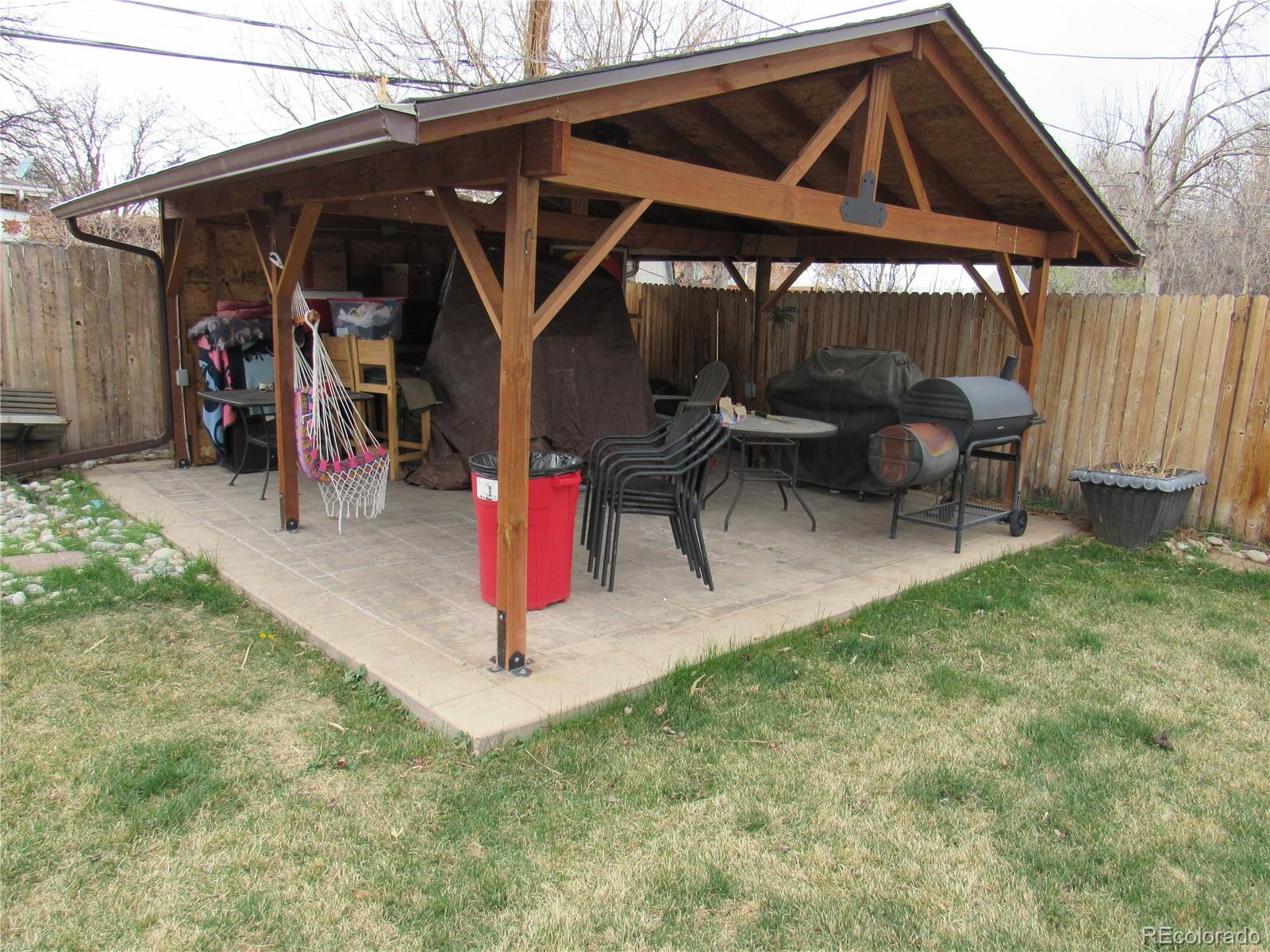 8821 Hooker Way