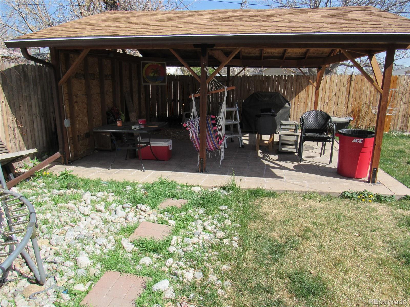 8821 Hooker Way
