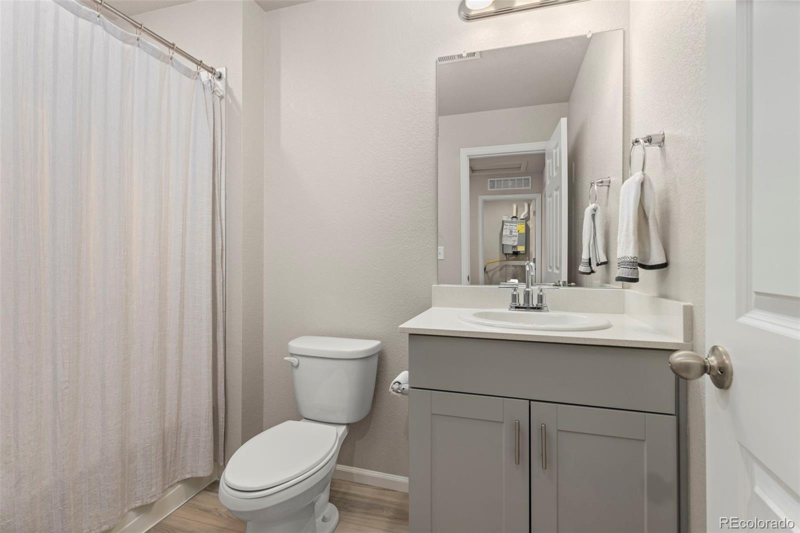 6078 N Lisbon Street